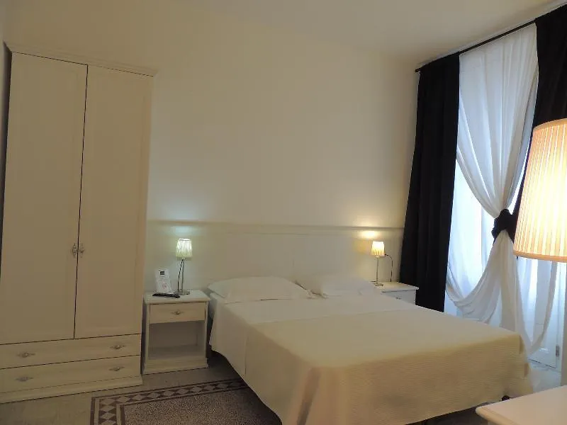 B&B Nike - Rooms Only Syracuse 3*,  Italië
